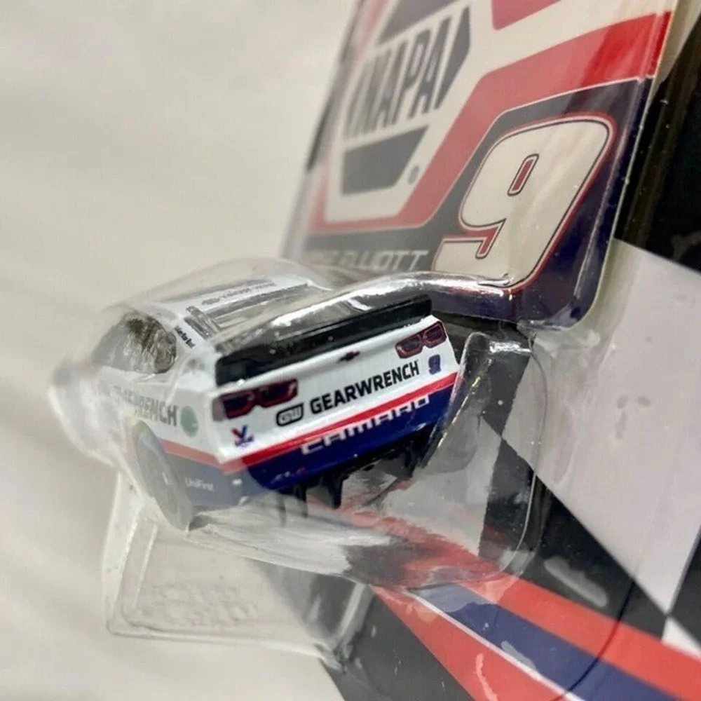 Nascar Authentics‎ Chase Elliott #9 NAPA 1:64 Chevrolet Camaro 2023 Wave 01 NIP